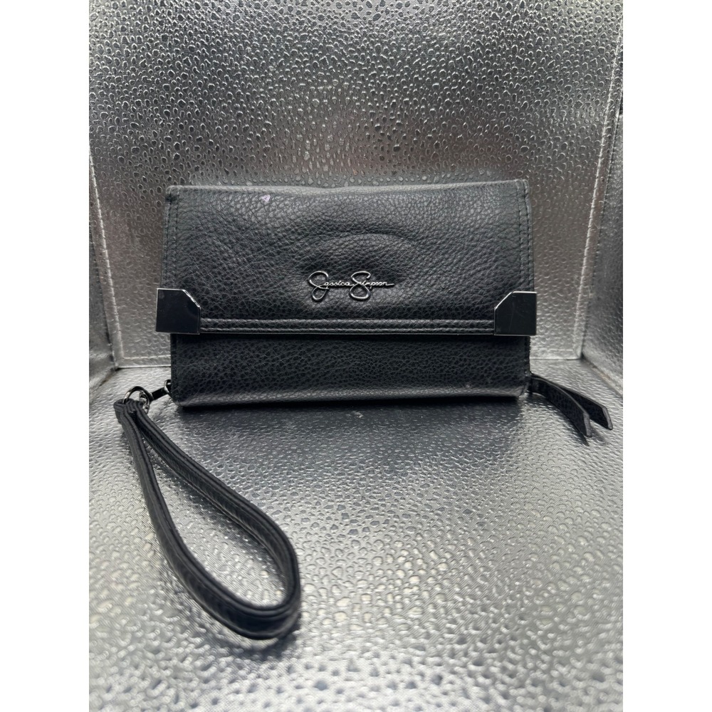 Jessica Simpson Black Pebbled‎ Faux Leather Wristlet Wallet Leopard Print Lining